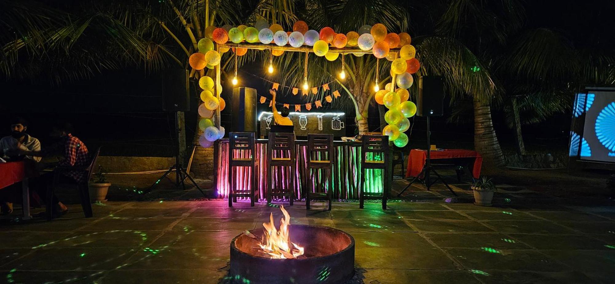 The King On The Rocks Resort Hampi Buitenkant foto